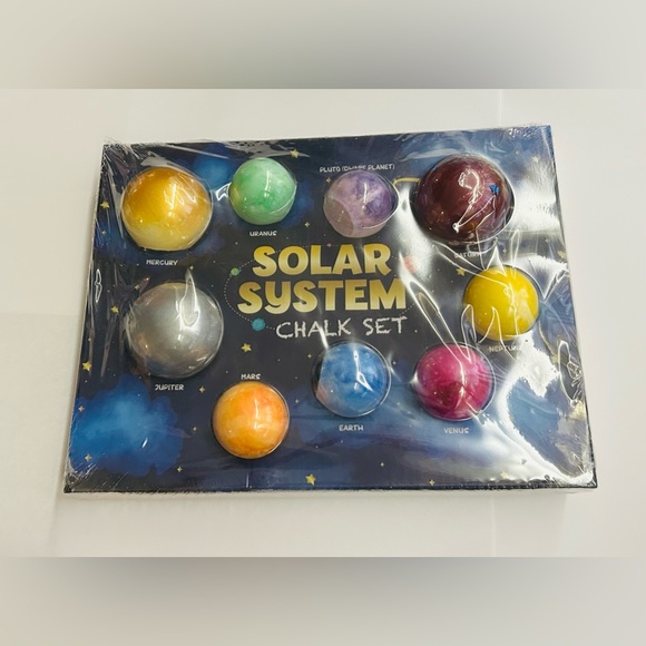 New Solar System Outdoor Chalk Set 8 Planets and Pluto Anker Play Non-toxic - Picture 11 of 16
